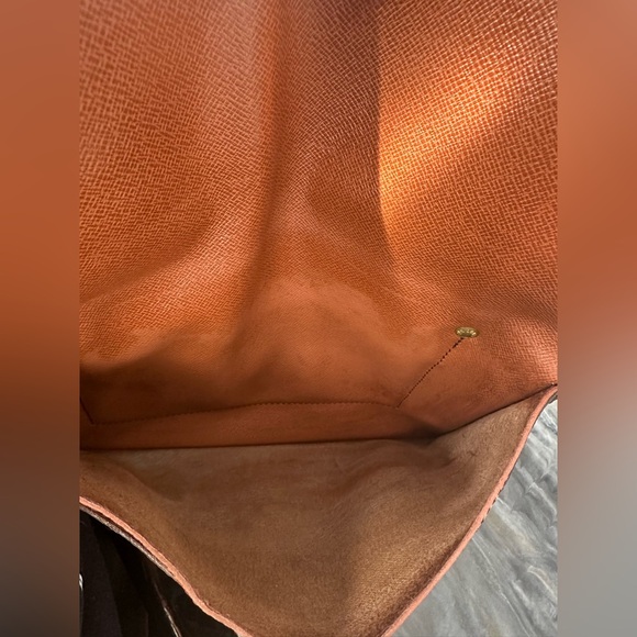 Louis Vuitton Double Rabat Pochette - Picture 11 of 11